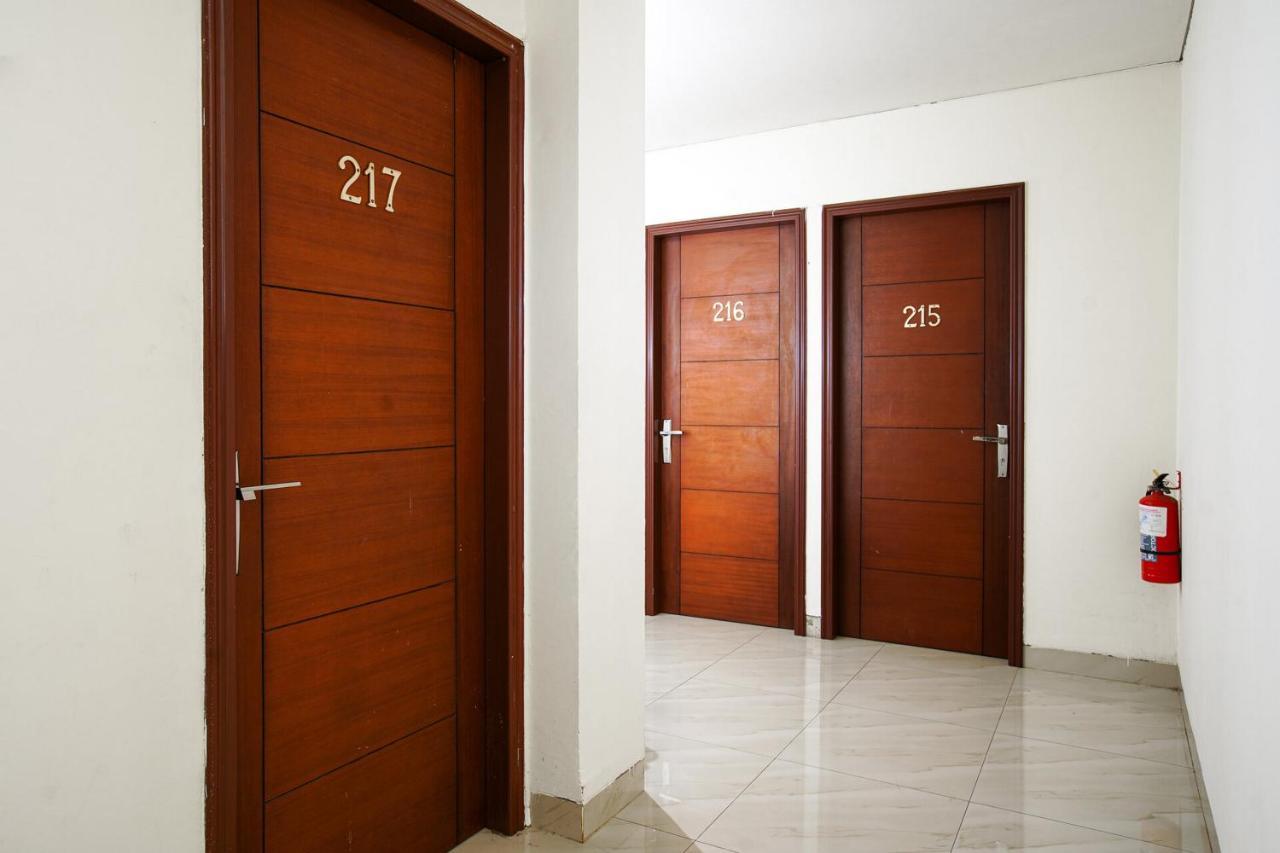 Reddoorz Near Palembang Trade Center 3 Hotel Exterior photo